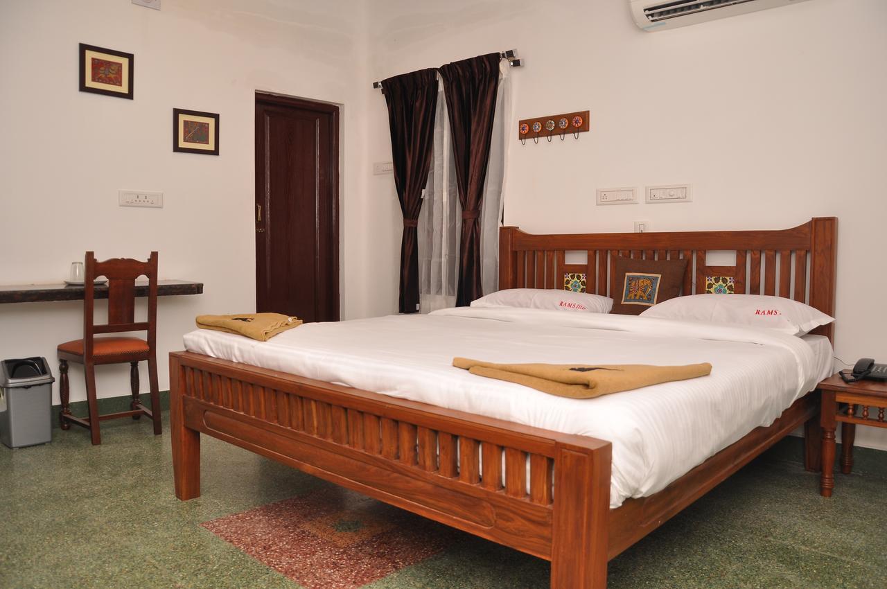 Rams Inn Танджавур Экстерьер фото