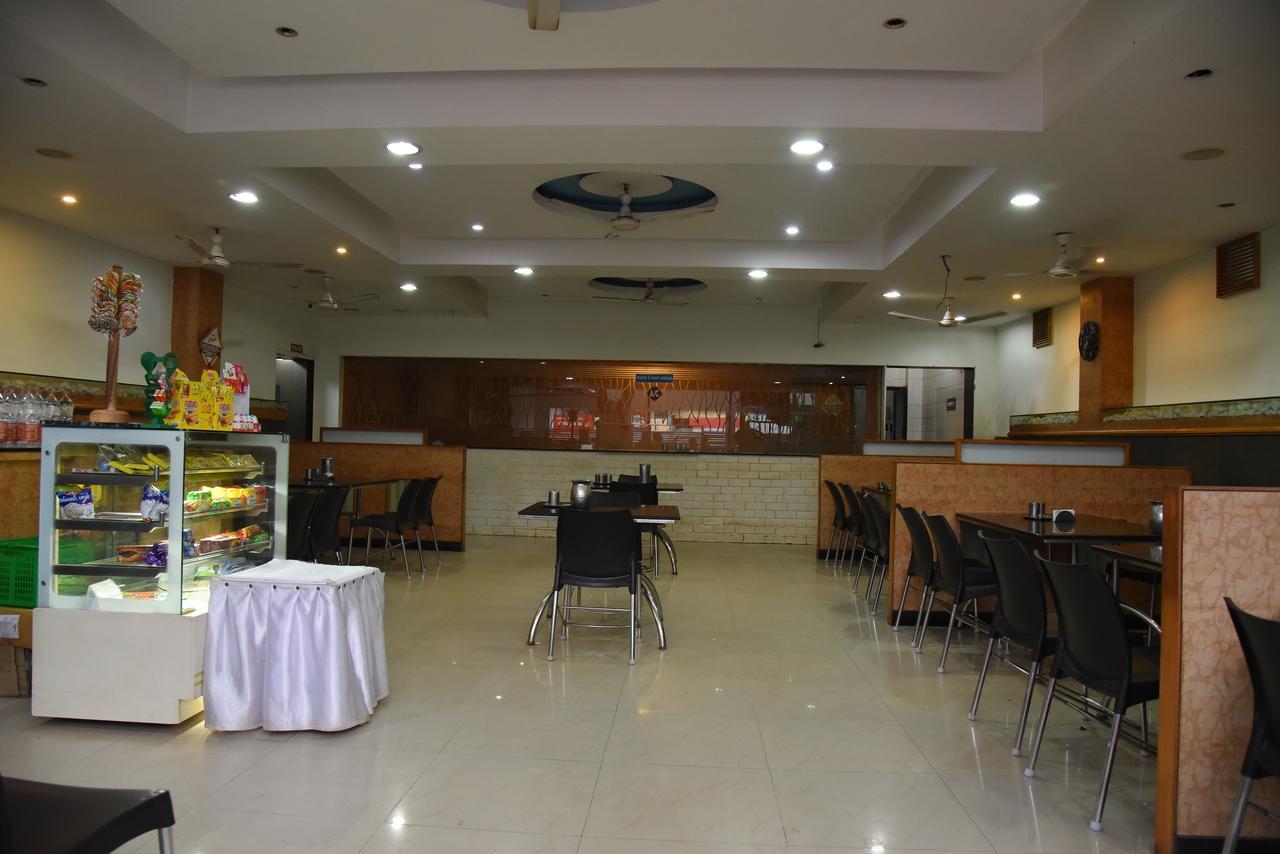 Rams Inn Танджавур Экстерьер фото